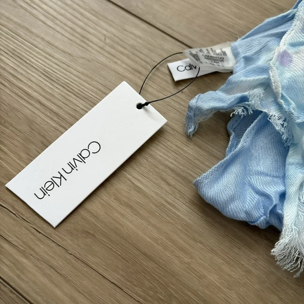 NWT Calvin Klein Tie-Dyed Light Blue Scarf Women's One Size‎ Klein Logo Print